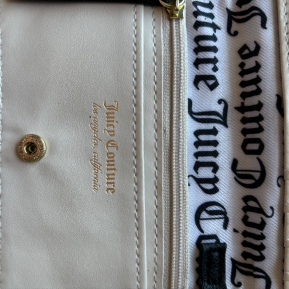 Juicy couture wallet - Picture 3 of 7